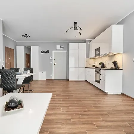 Διαμέρισμα Jana Pawla Ii With Free Parking By Renters *