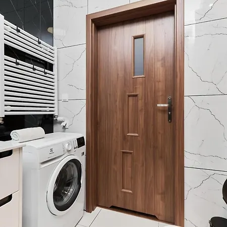 Apartment Jana Pawla Ii With Free Parking By Renters Breslau
