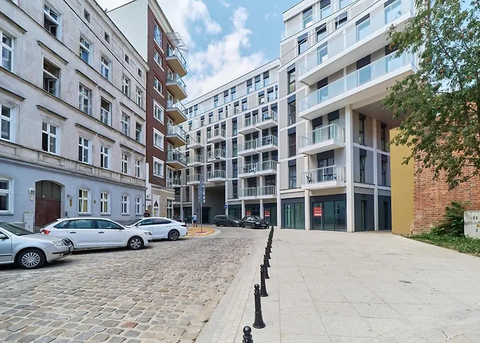 Jana Pawla Ii With Free Parking By Renters Lejlighed